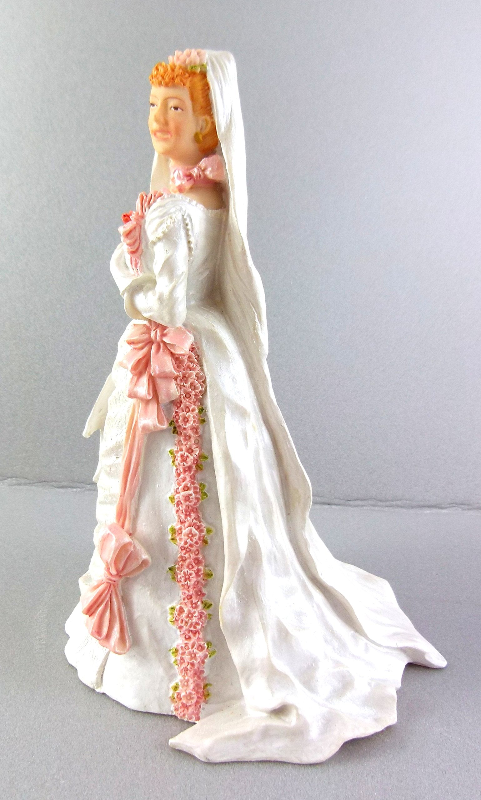 Dollhouse Miniature 1:12 Scale Helena Bride #T8227