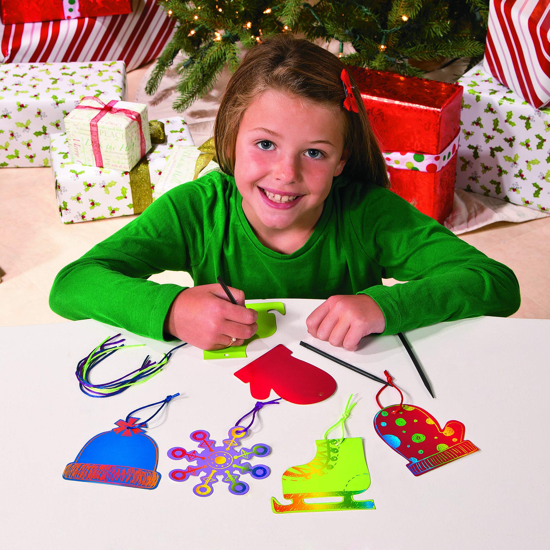 Magic Color Scratch Winter Shapes
