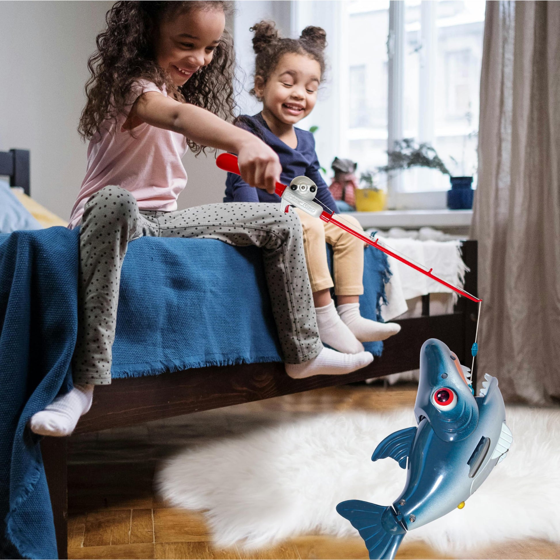 Small World Toys Magnetic Fishing Game, Catch of The Day Shark Fishing Toy for Kids Ages 3+, Includes Kids Fishing Pole and 1 Fish for Toddler Bath