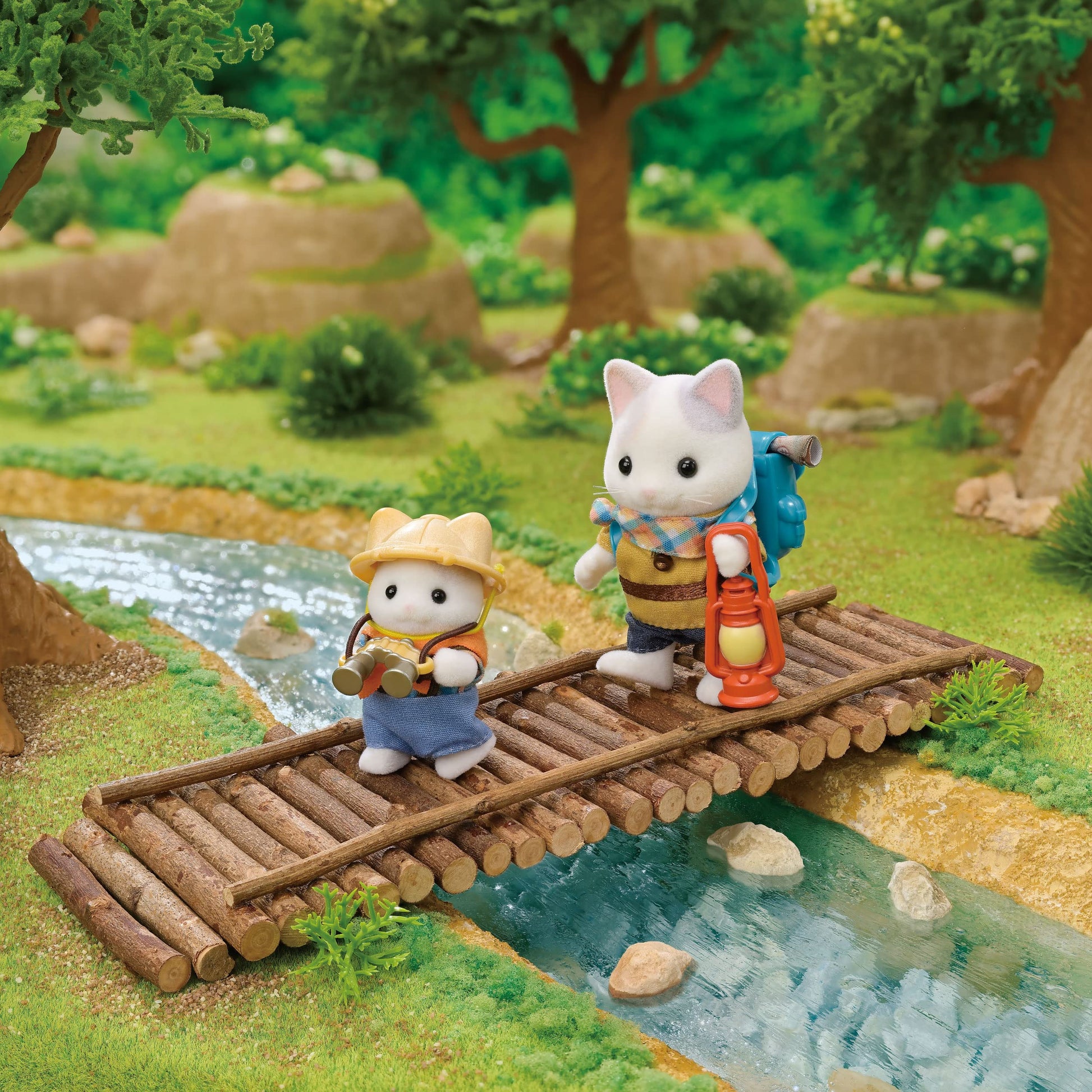 Calico Critters Exciting Exploration Set - Latte Cat Brother & Baby