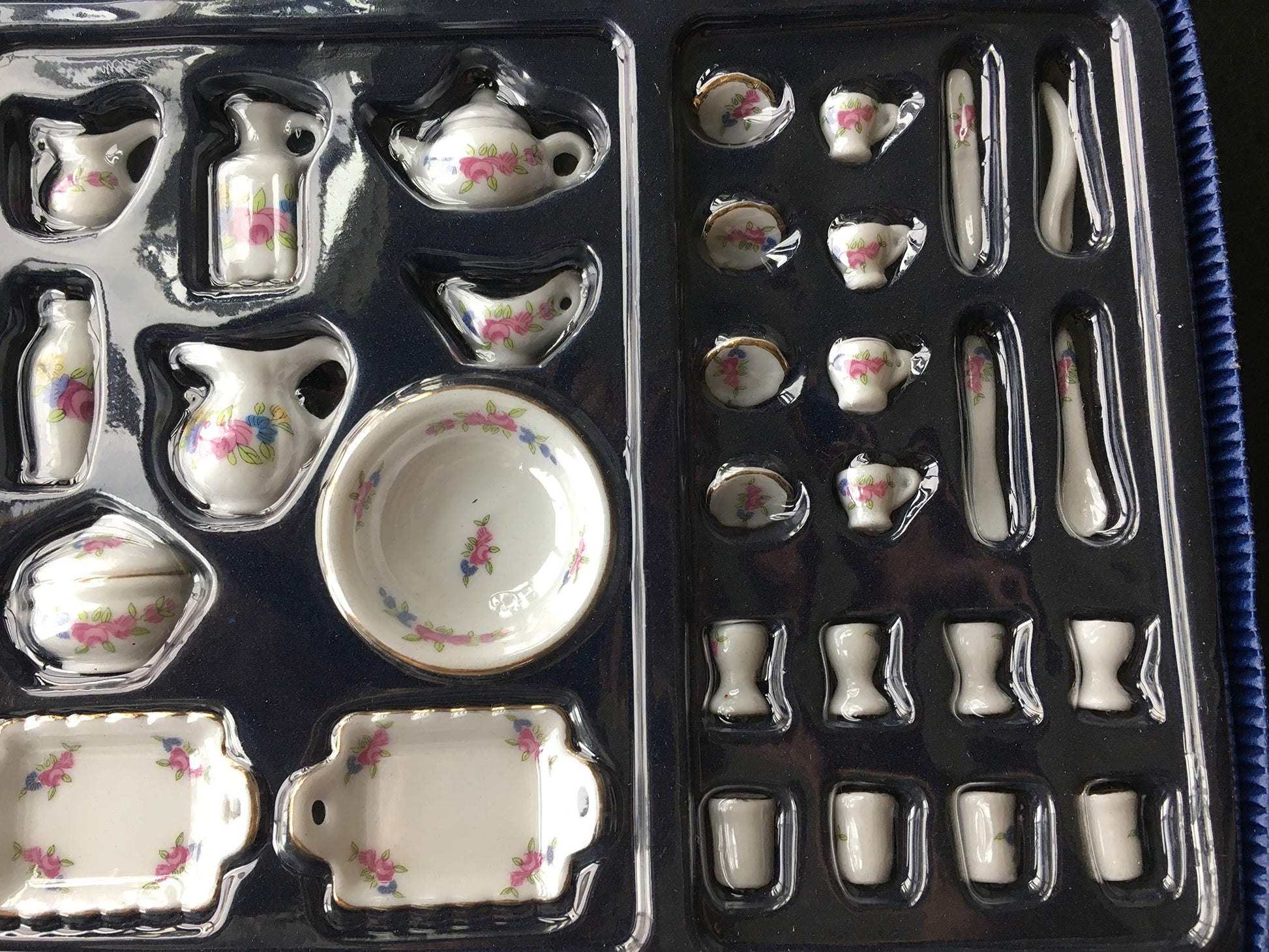 1/12 Scale Lot 42 Dollhouse Miniatures Chinese Peony Flower Porcelain Set; Doll House Soup Tureens Bowls vases Set