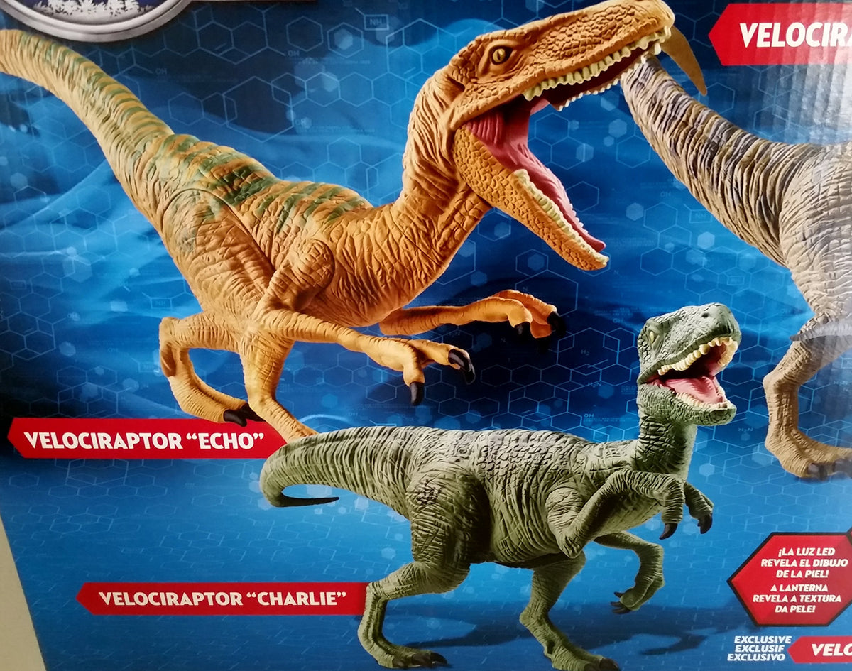 Jurassic World 2015 Toy Set Velociraptor Delta Dinosaur 4 Pack Exclusive
