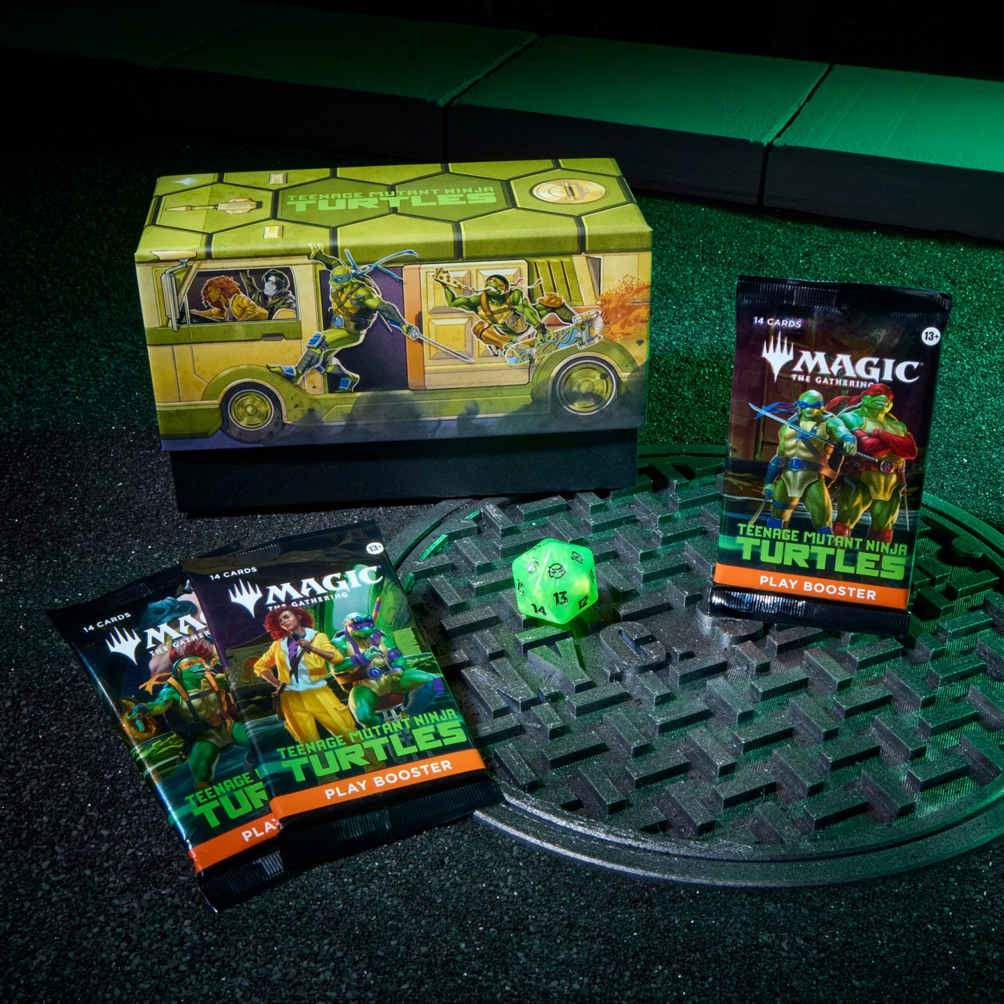 Magic: The Gathering | Teenage Mutant Ninja Turtles - Bundle | 9 Play Boosters, 30 Lands, Foil Alt-Art Promo Card + Exclusive Accessories |