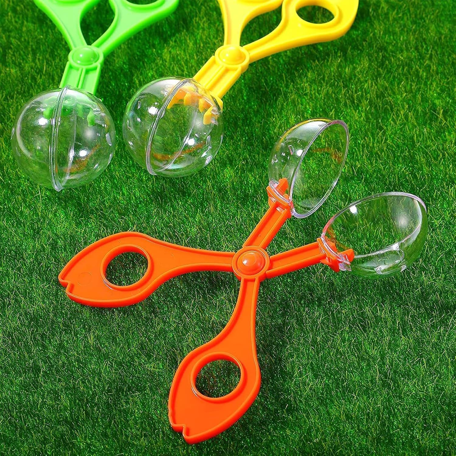 YLiiii 2Pcs Blue Fine Motor Skill, Hand-Eye Coordination Plastic Scissor Clamp Small Butterfly Clip, Scoopers for Nature Exploration Observation