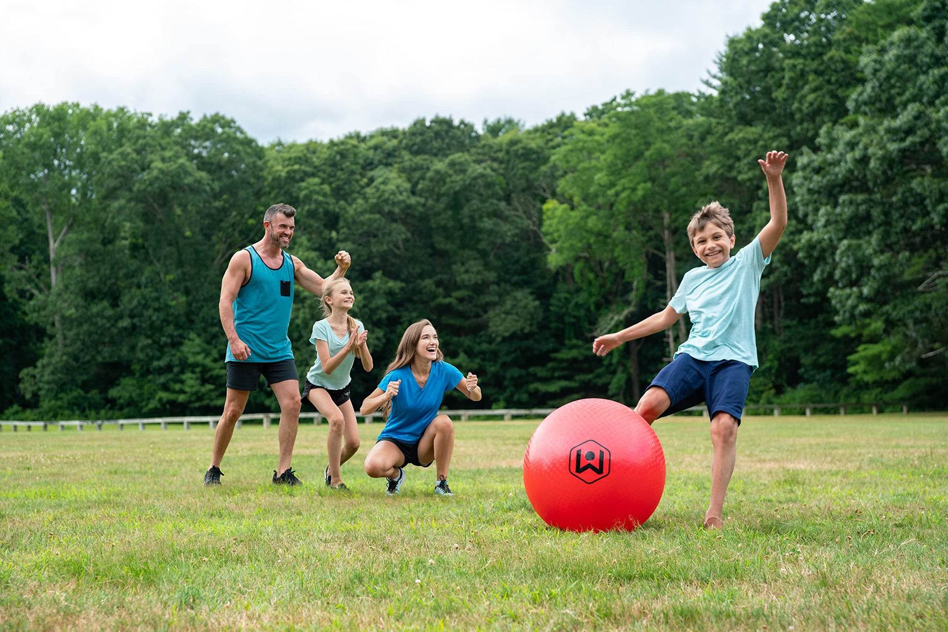 Wicked Big Sports Kickball-Supersized Kickball Outdoor Sport Tailgate Backyard Beach Game Fun for All