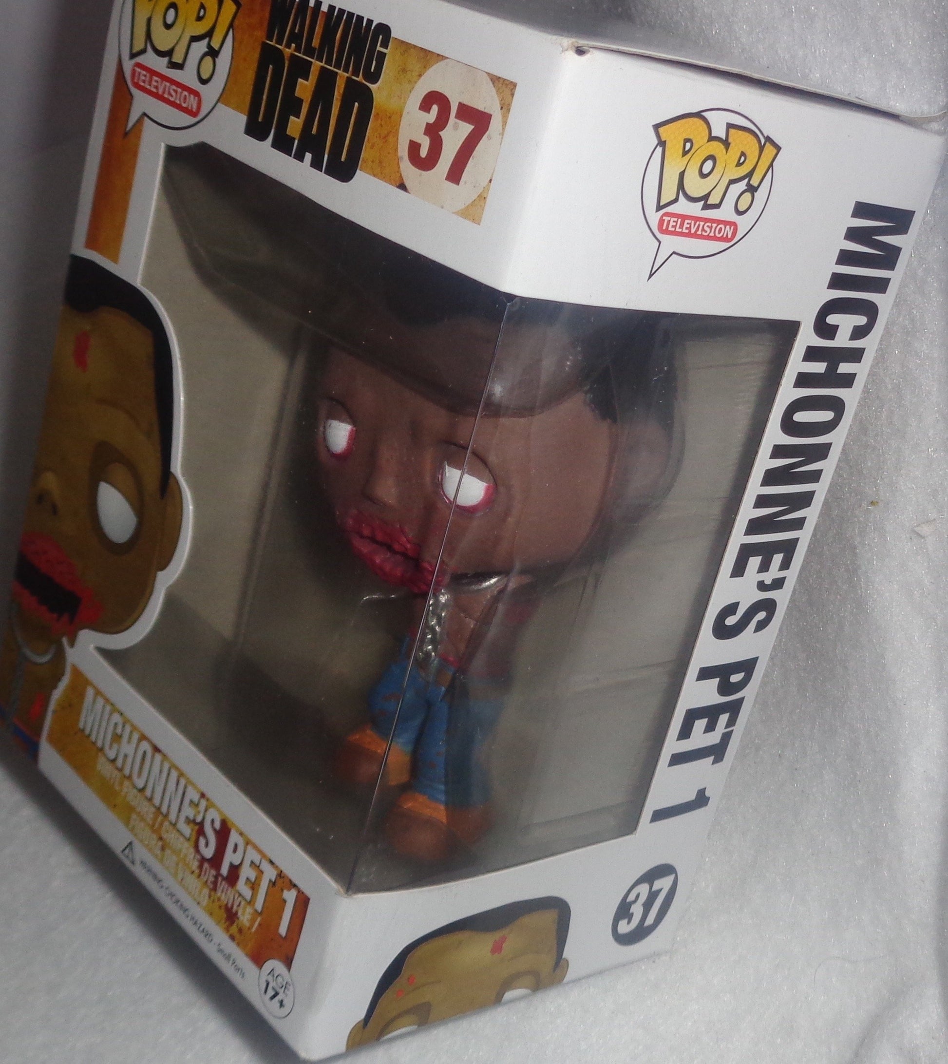 [UK Import] Walking Dead Michonne Pet Zombie Pop! Vinyl Figure - Pet Walker 1