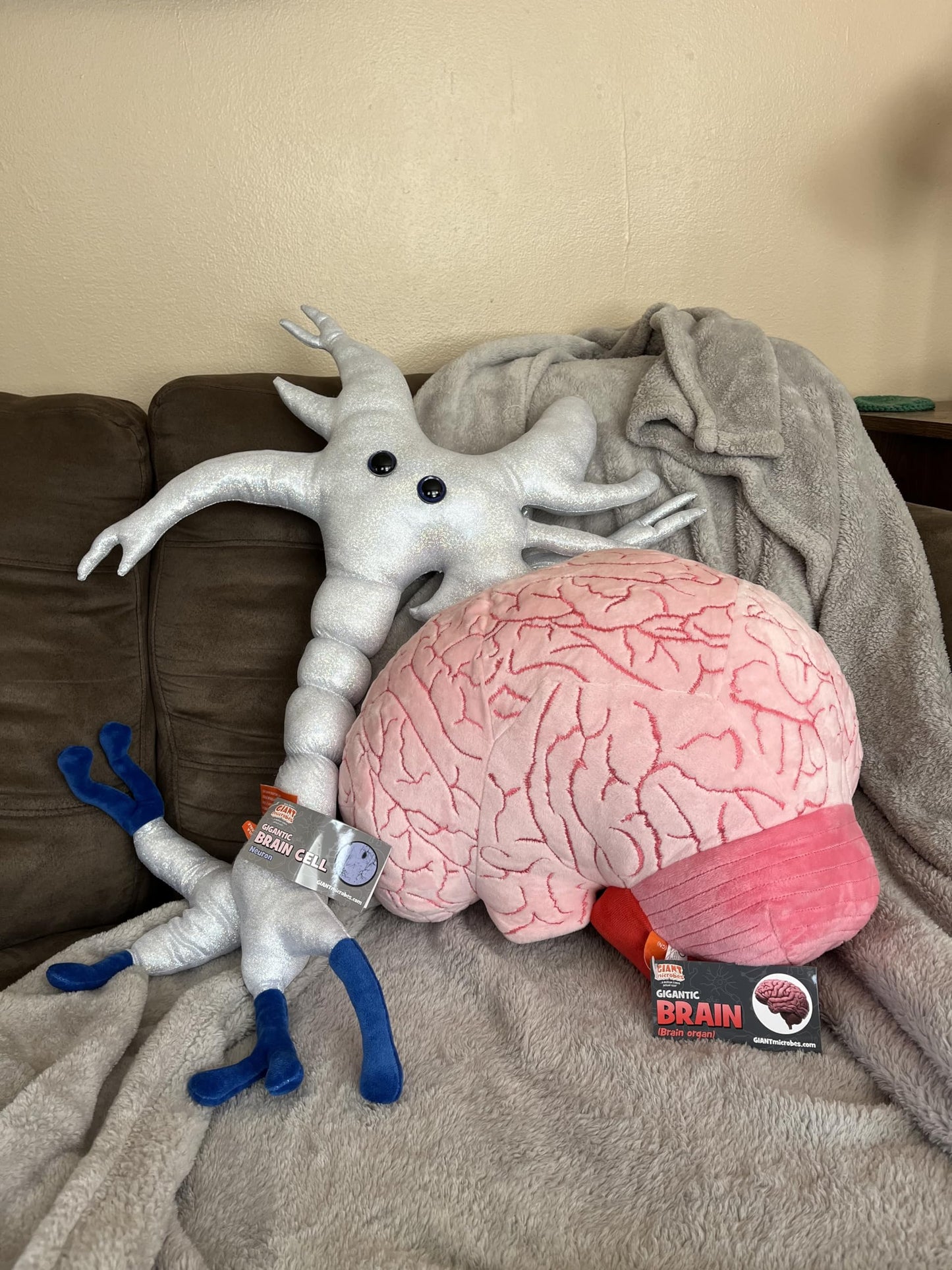 GIANT MICROBES Gigantic 25" Brain Cell Plush, Neuron Plush, Neuroscience Gift, Neurology, Neuron Model Anatomy, Psychology Gifts, Psychology