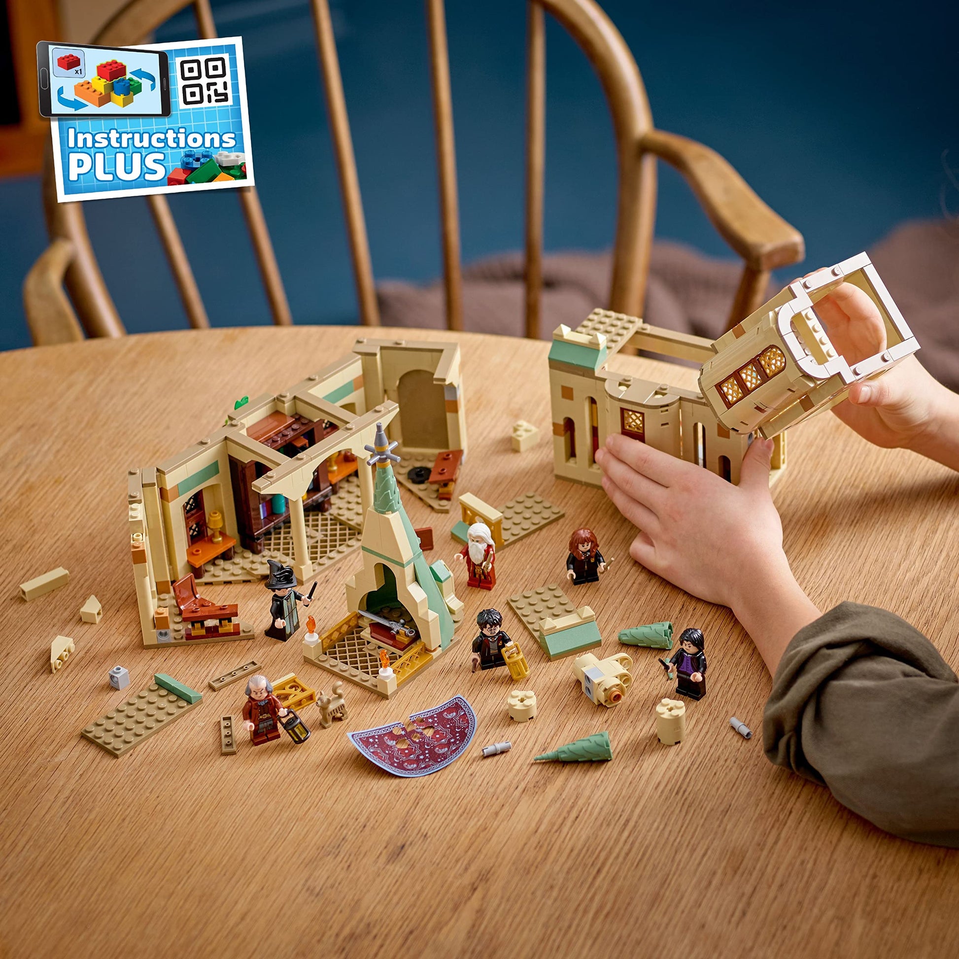 LEGO Harry Potter Hogwarts: Dumbledore’s Office 76402 Castle Toy, Set with Sorting Hat, Sword of Gryffindor and 6 Minifigures, for Kids Aged 8 Plus