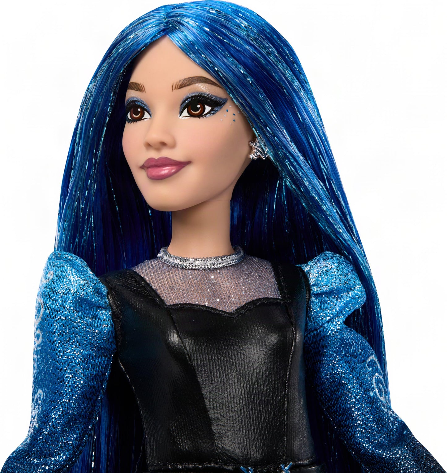 Mattel Disney Descendants: Wicked Wonderland Deluxe Fashion Doll & Accessory, Chloe Wonderland with Removable Movie-Inspired Clothing & Dagger