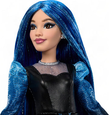 Mattel Disney Descendants: Wicked Wonderland Deluxe Fashion Doll & Accessory, Chloe Wonderland with Removable Movie-Inspired Clothing & Dagger