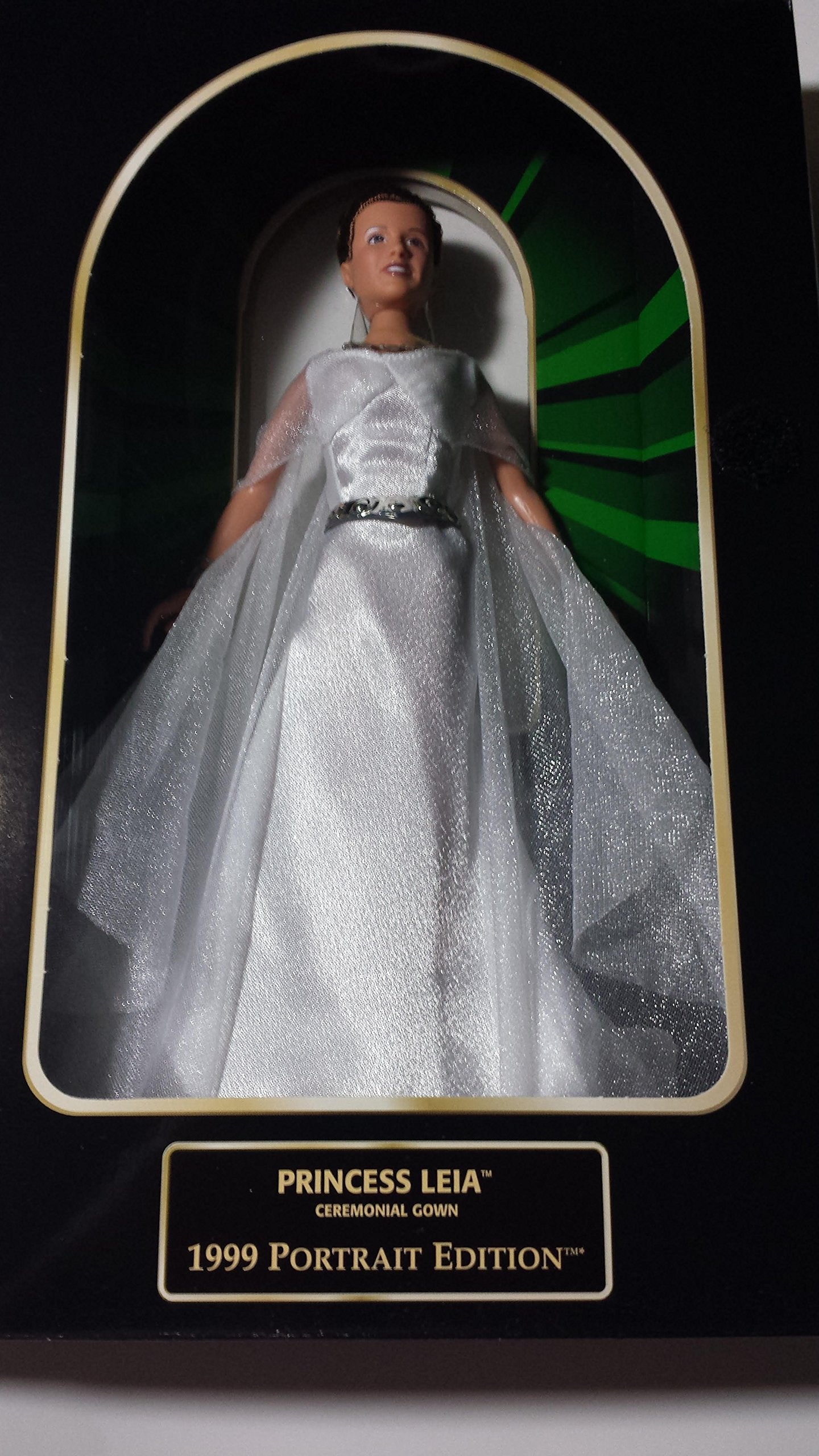 Star Wars Episode IV Princess Leia Collector Doll