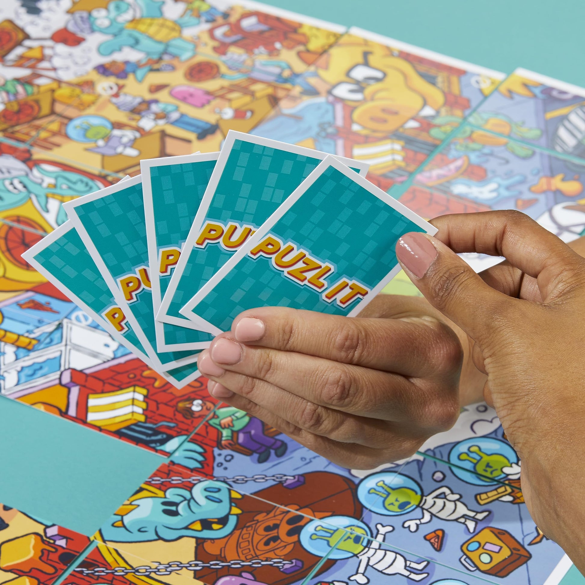 Hasbro Gaming Puzl It Game, Competitive Puzzle Card Game, Kids & Family Games, 2 to 6 Players, Pizza Party Theme, Fun Summer Activities, Vacation