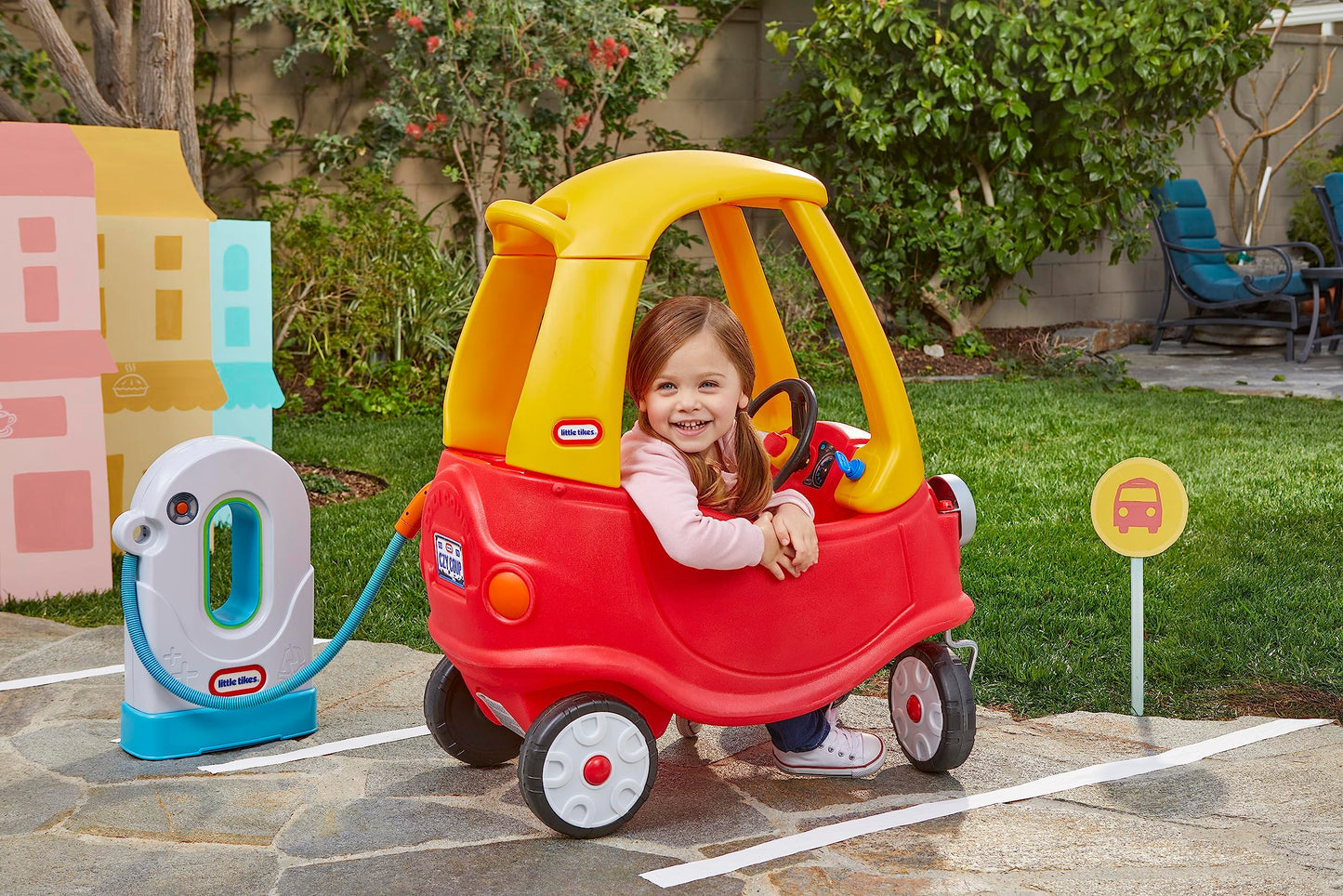 Little Tikes Cozy E-Charging Station with Interactive Lights, Sounds for Pretend Play for Kids, Children, Toddlers, Girls, Boys Ages 18 Months-5 Years