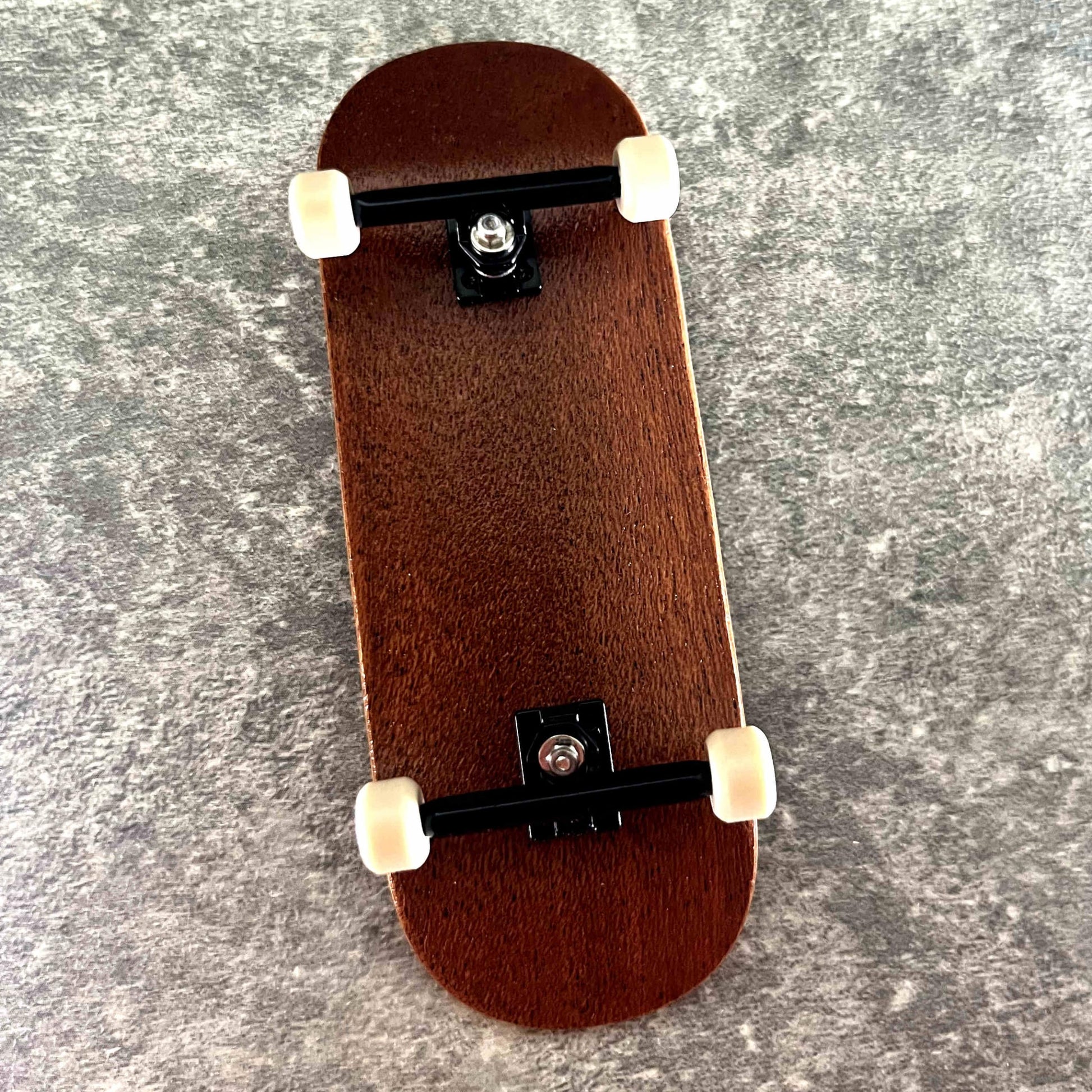 Noahwood Rose Wood Fingerboard Complete (9.0 Short Nose Short Tail Handmade Deck) + (34mm Black Six Truck + Beige ii Soul Wheel)