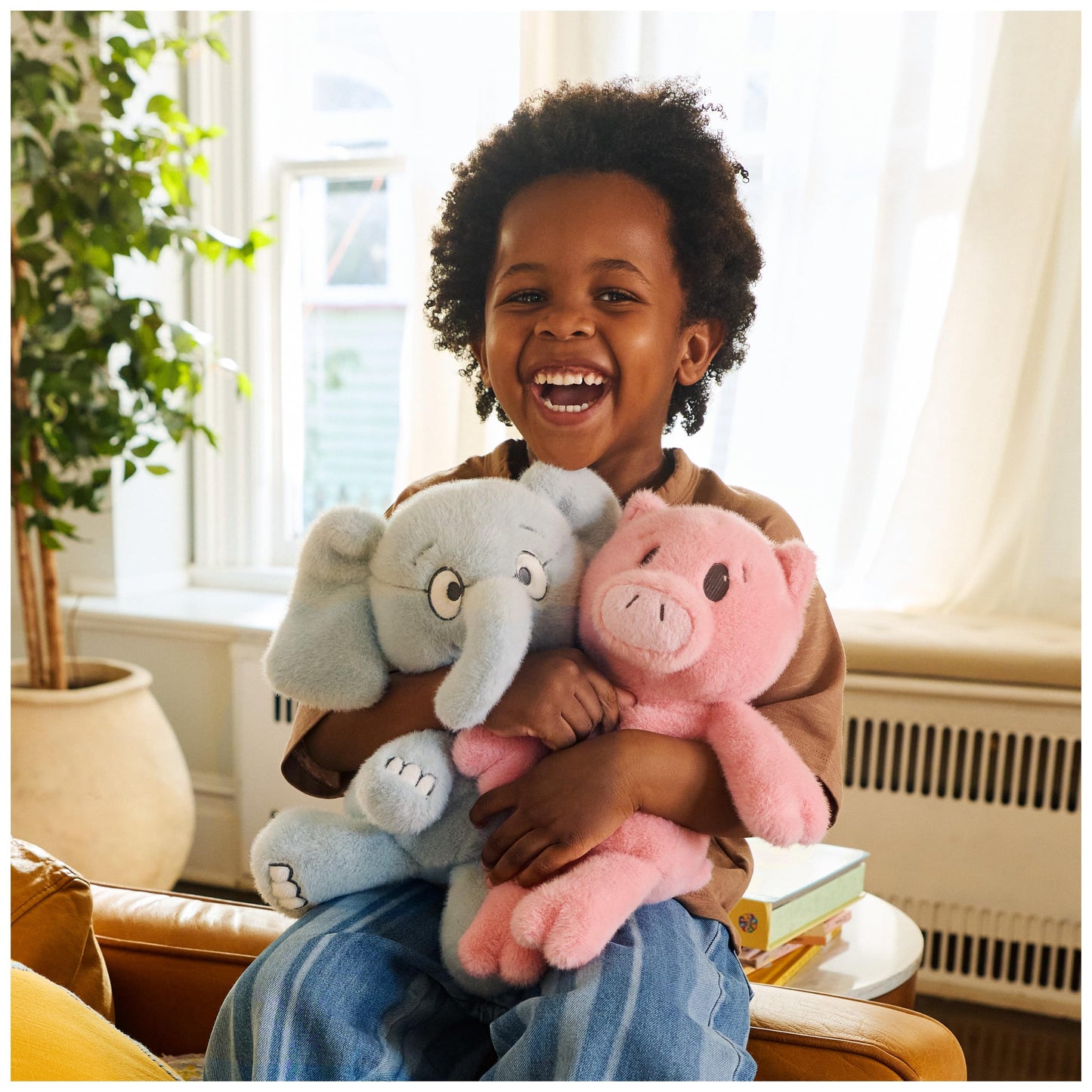 GUND Hidden Pigeon Company Piggie 13.5-Inch Plush Toy for Ages 1+