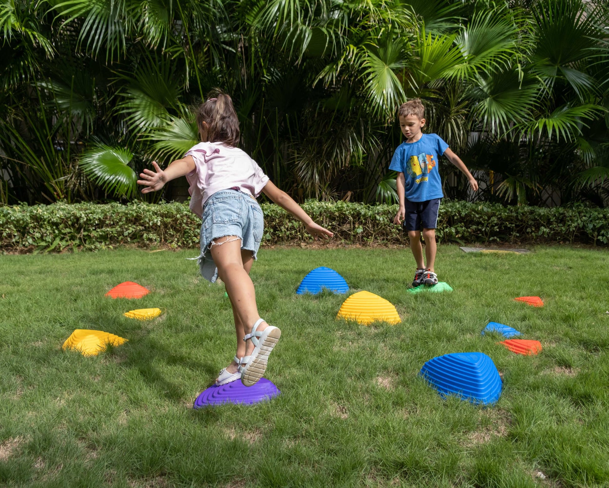 12 Pcs Non-Slip Stepping Stones for Kids - Obstacle Course, Indoor & Outdoor Sensory Playground - Develop Balance & Coordination - Includes Hopping