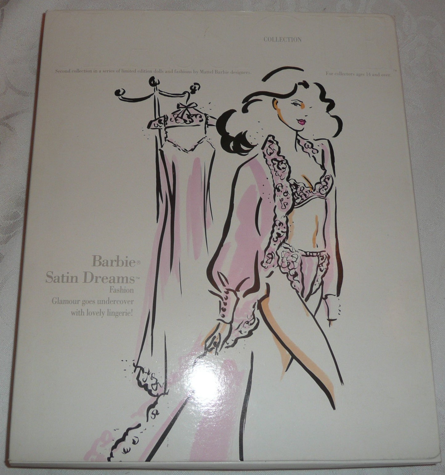 Barbie- Classique Satin Dream Fashion , Barbie Lingerie