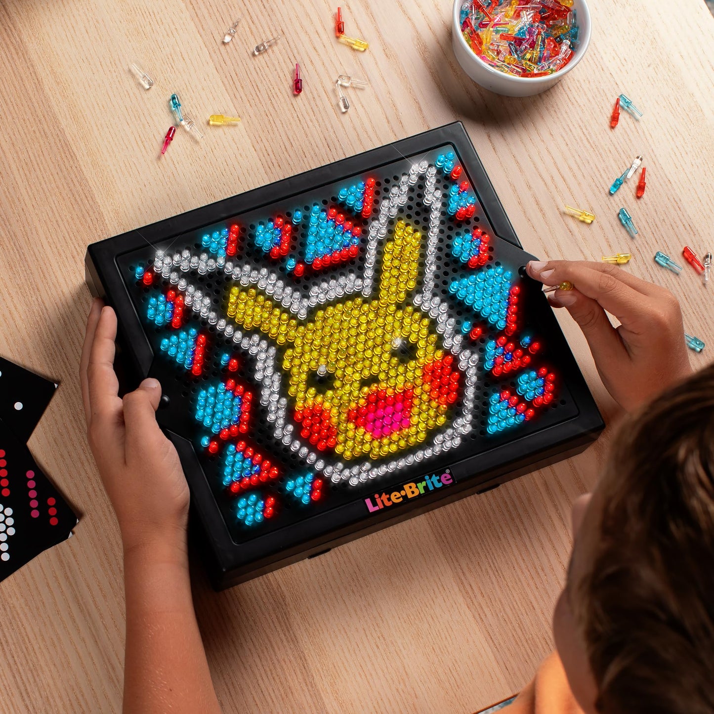 Lite Brite Super Bright HD, Pokemon Edition - Creative Retro Light-Up Screen - Educational Play for Children, Enhances Creativity, Gift for Boys