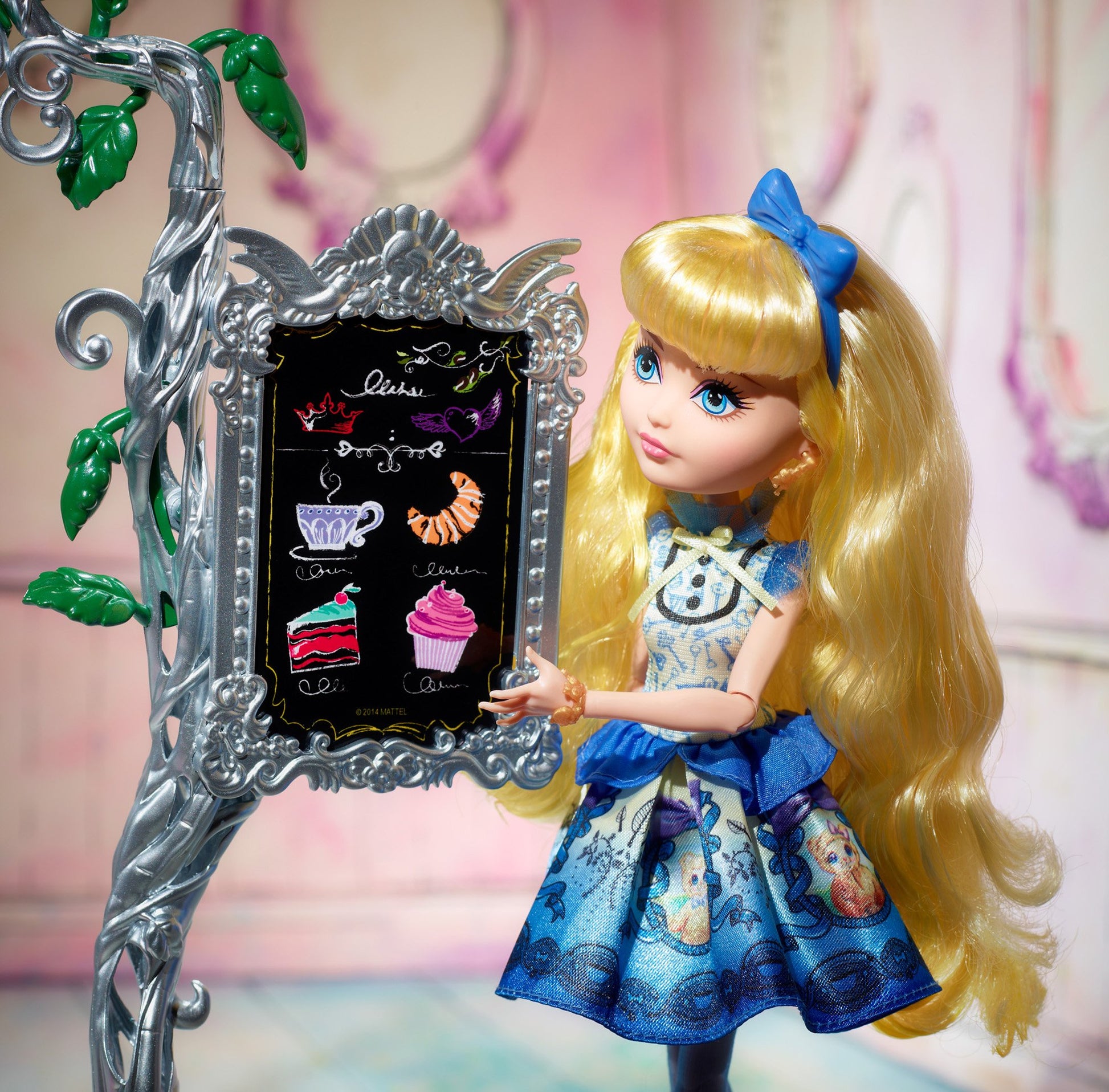 Mattel Ever After High Book End Hangout Beanstalk Bakery Playset