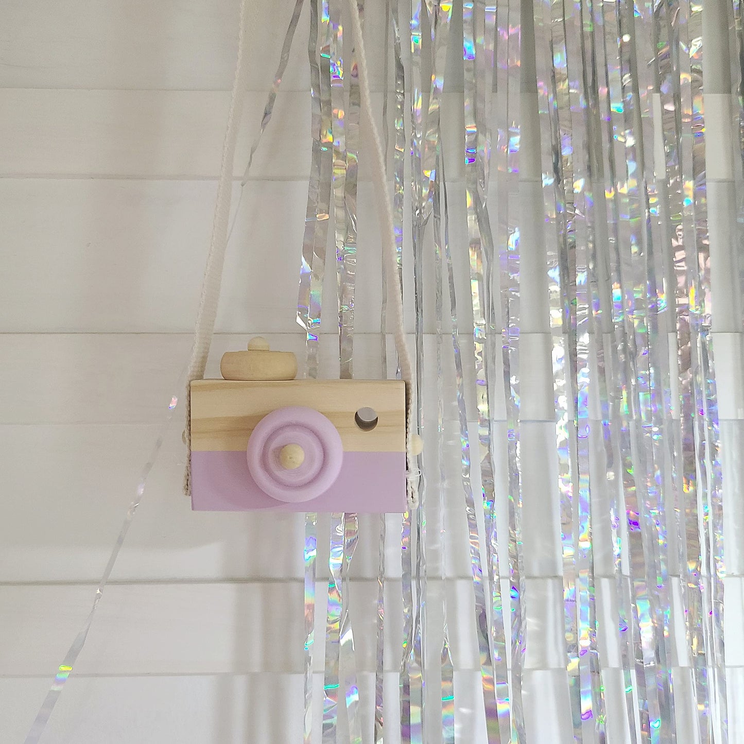 Cynzia Baby Wooden Mini Camera Toy, Kid Cute Mini Sharpe Toy Neck Hanging Photographed Props for Toddlers Children Kids' Room Hanging Decor Gift
