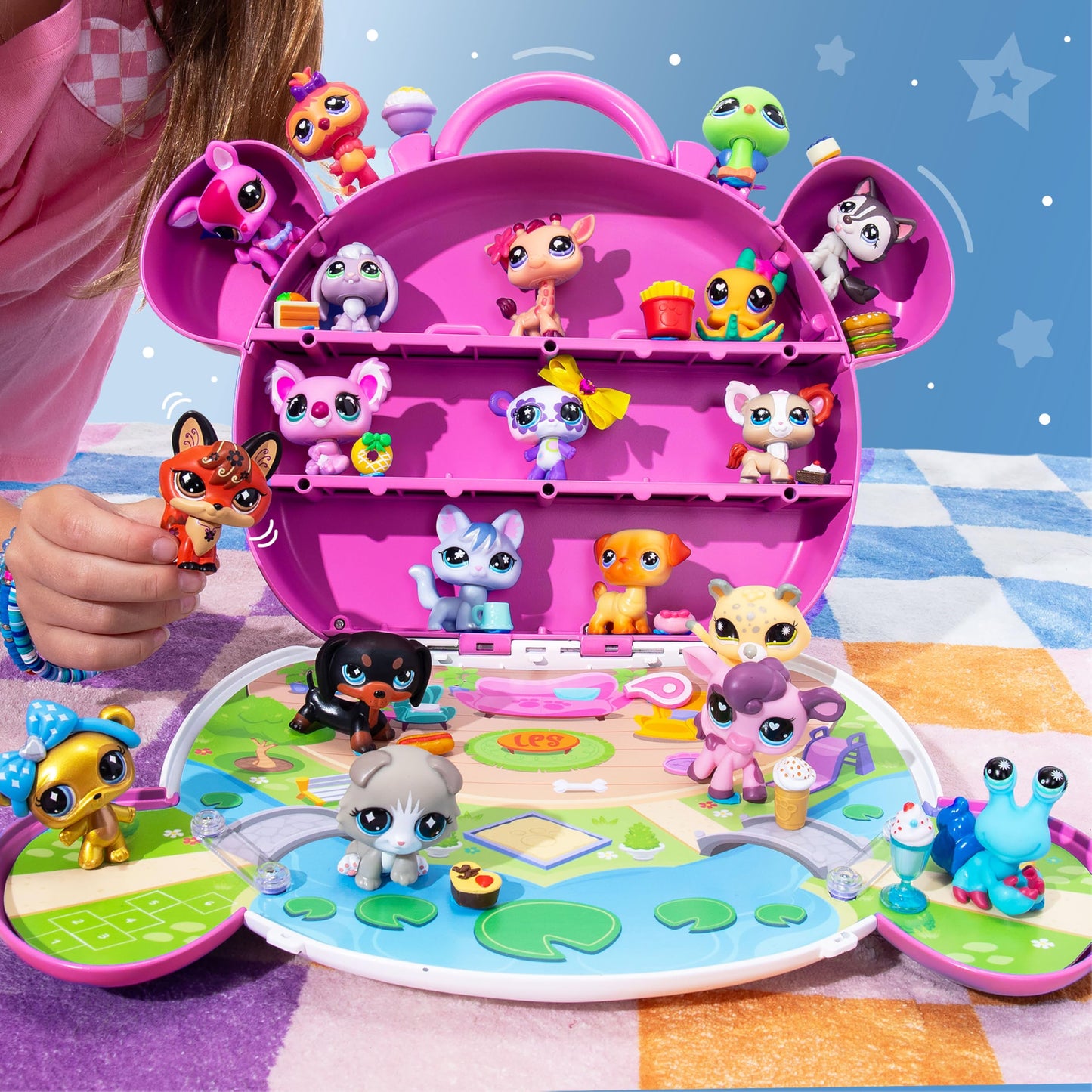 Littlest Pet Shop- Collect & Display Collection - Series 4 - Gen 7 Authentic LPS Bobble Head Toy Figure, Collectible Toy Animal, Ages 4+
