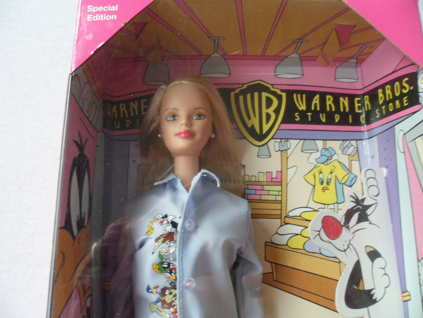 Mattel Barbie Loves Tweety Special Edition 21632