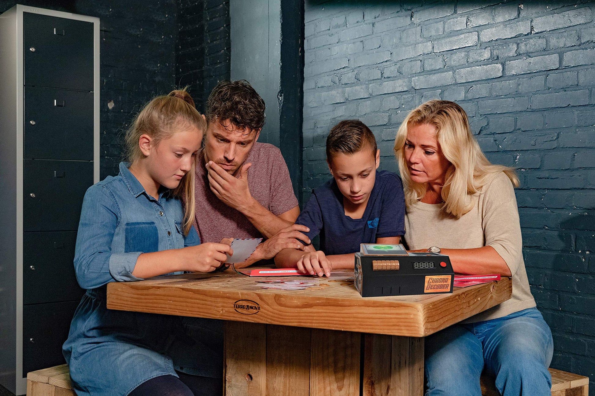 Escape Room The Game, Family Edition - with 3 Exciting Jungle Escape Rooms | Solve The Mystery Board Game for Family, Kids & Teens