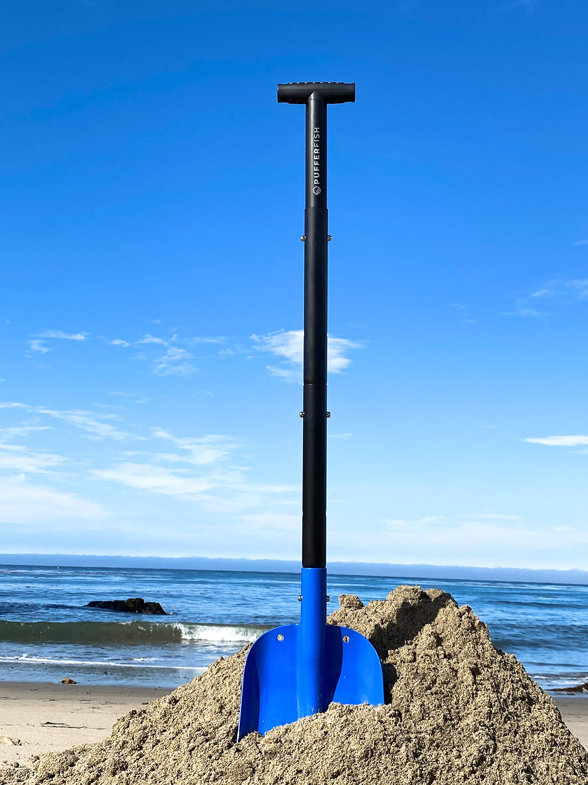 PUFFERFISH Really Big Sand Shovel - Lightweight Collapsible 4 Piece Aluminum Shovel for Beach - Customizable to 3 Different Lengths - Ideal for Sand