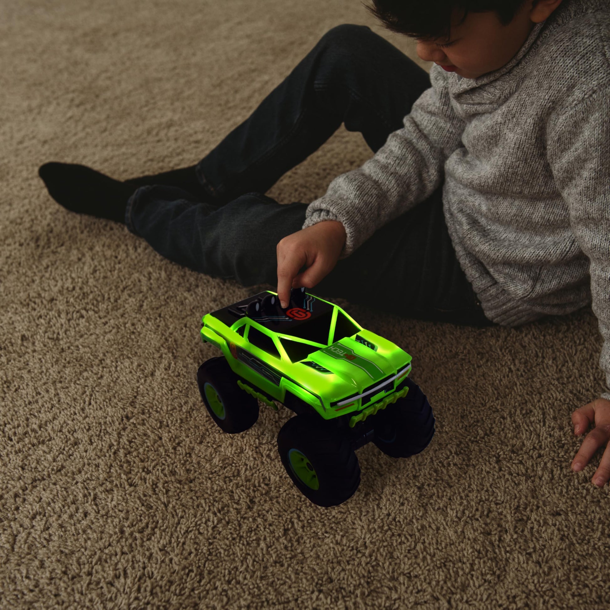Maxx Action 12" Motorized 'Lights & Sounds' Off-Road Monster Truck - Green