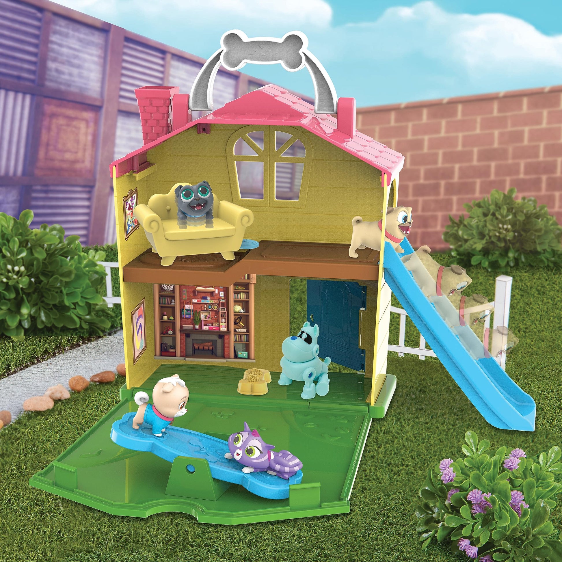 Puppy Dog Pals Stow N' Go Playset with Handle, Travel Toys for Kids, Officially Licensed Kids Toys for Ages 3 Up by Just Play