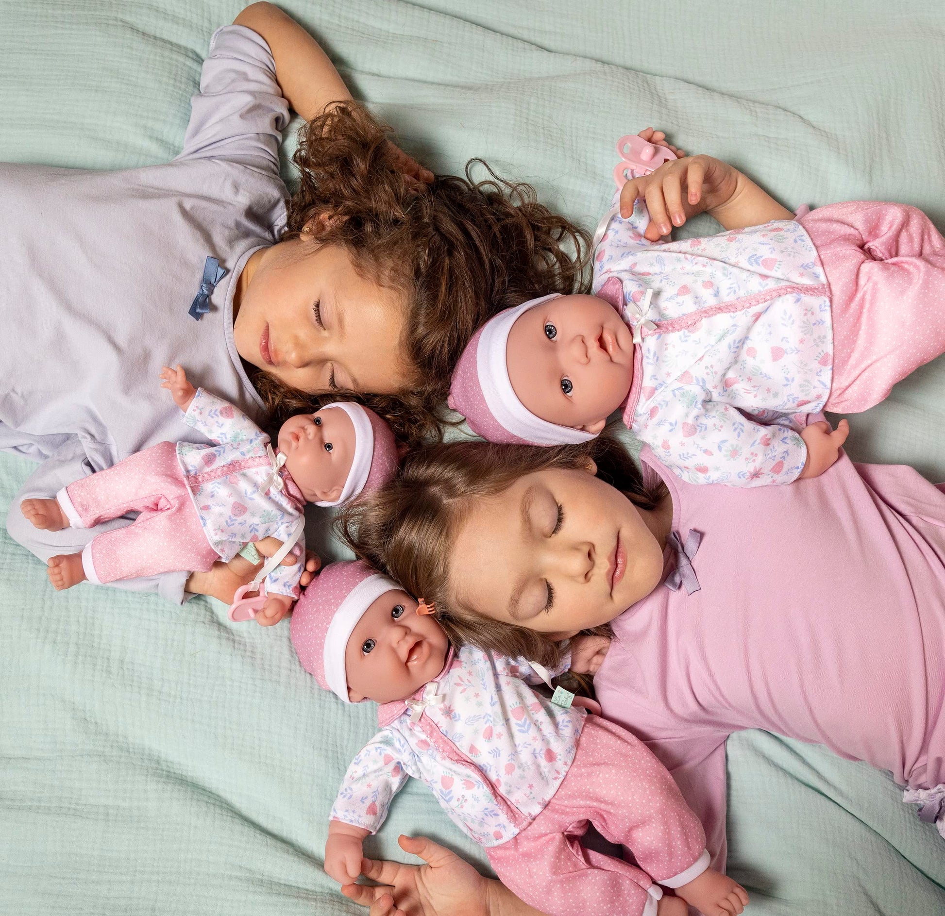 JC Toys | Berenguer Boutique | La Baby Doll Outfit | 3 Piece Pink and White Onesie|Washable| Ages 2+ | Fits Dolls 14"- 18"