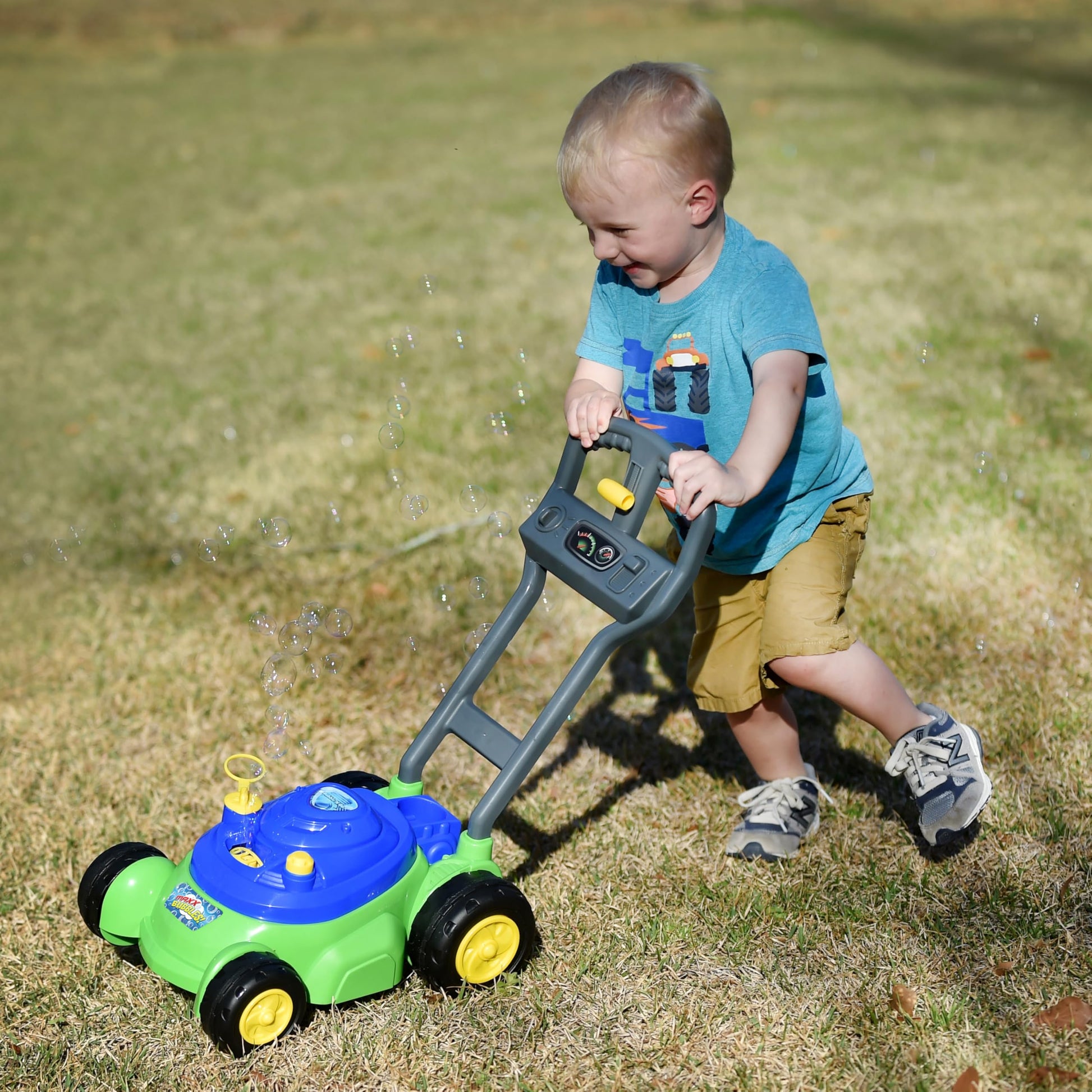 Bubble N Go Lawn Bubble Mower for Toddlers, Bubble Blowing Machines, Indoor/Outdoor Gardening Toy, Birthday Party, No Batteries Required, Includes