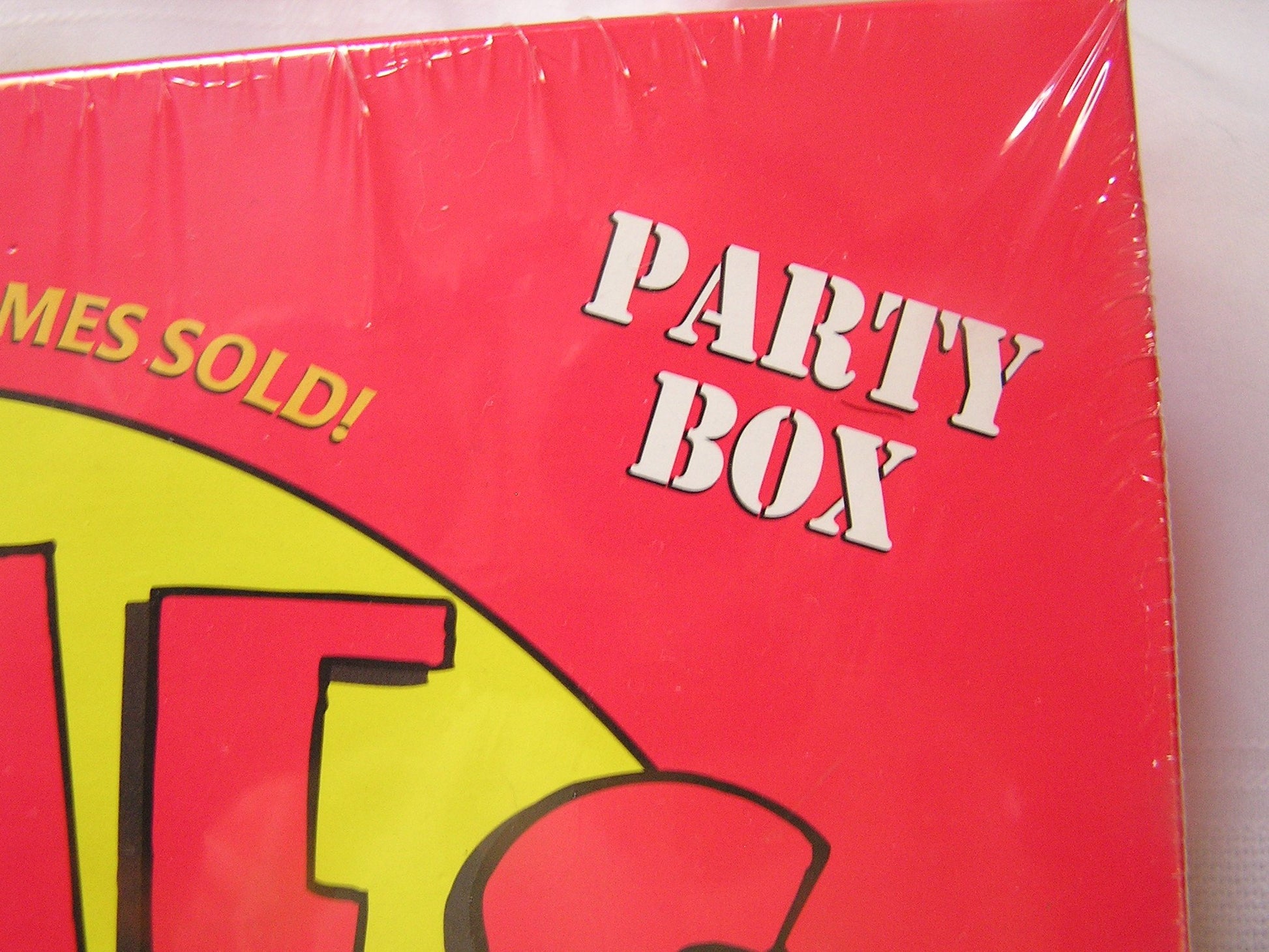 Apples to Apples The Game of Hilarious Comparisons Party Box