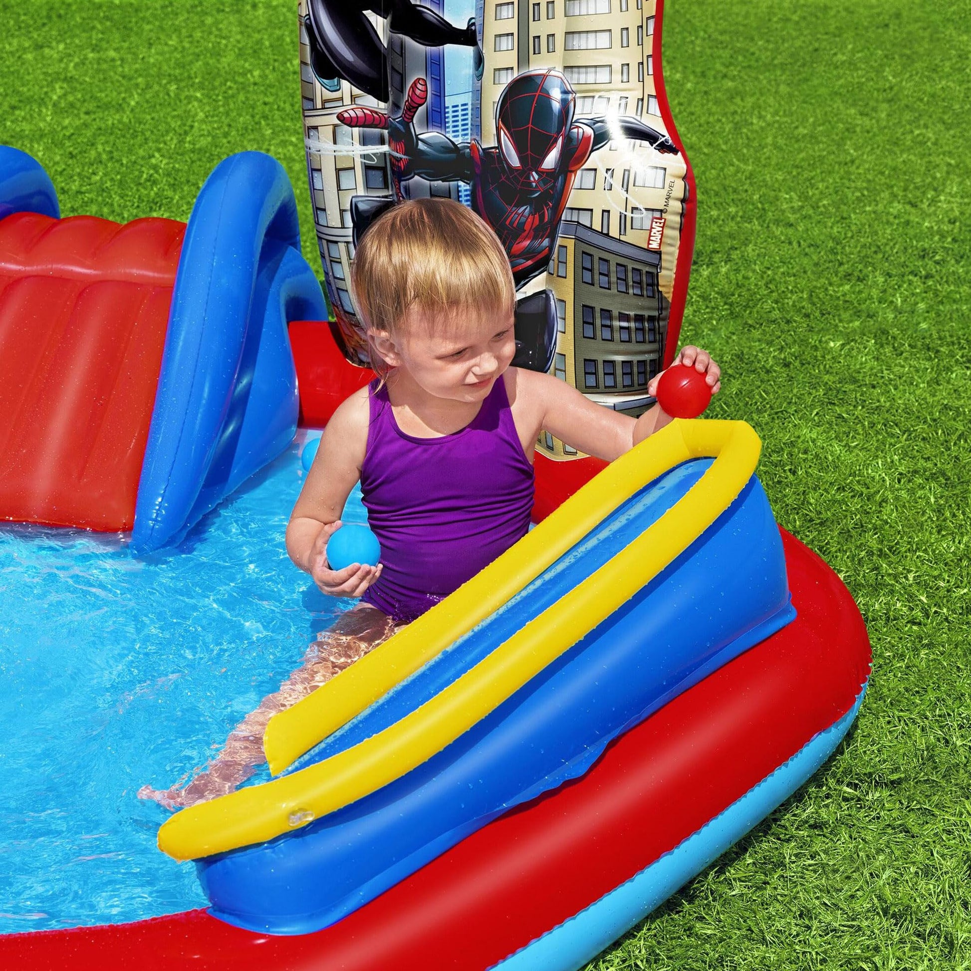 Marvel Spider-Man Inflatable Kids Backyard Water Play Center - Outdoor Sprayer Splash Kiddie Pool with Water Slide Arch, 6 Balls, Ring Toss