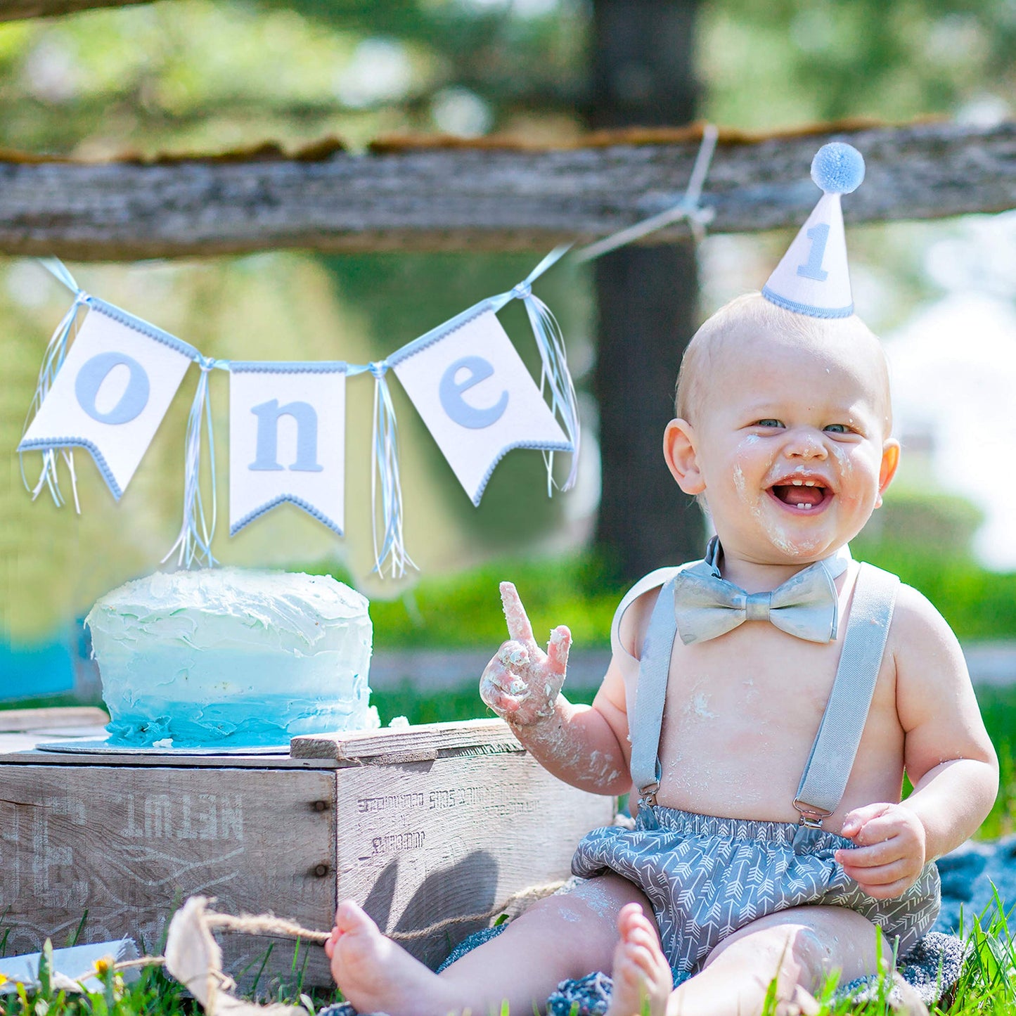 WAOUH Boys 1st Birthday Hat and Highchair Banner - Blue and WHite Party Decoration (BAI LAN TAO CAN)