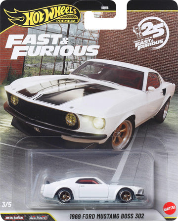 Hot Wheels Cars, Premium Fast & Furious 1:64 Scale Die-Cast Car for Collectors Inspired by Fast & Furious Movie Franchise