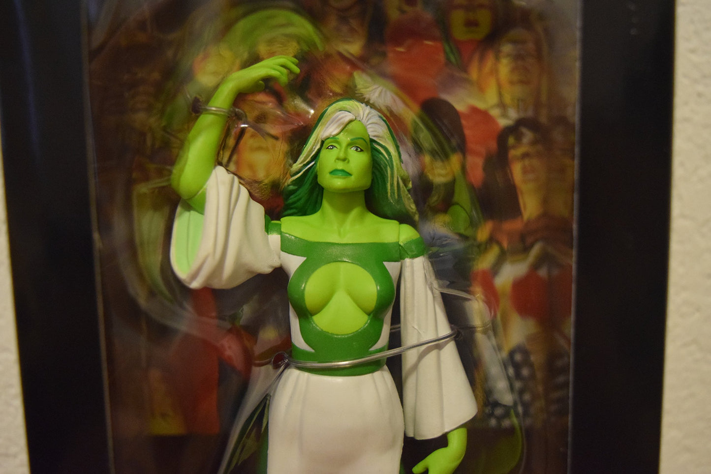 Diamond Comic Distributors Elseworlds Series 2 Action Figure: 6.75" Jade