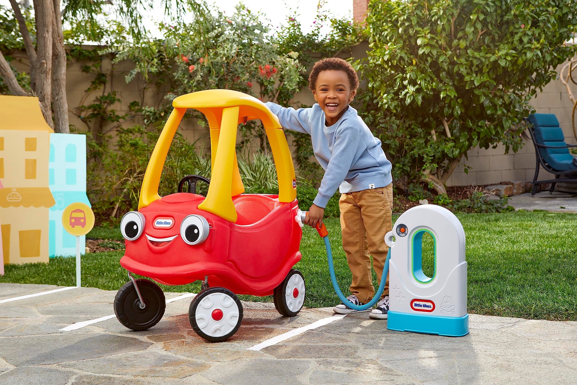 Little Tikes Cozy E-Charging Station with Interactive Lights, Sounds for Pretend Play for Kids, Children, Toddlers, Girls, Boys Ages 18 Months-5 Years