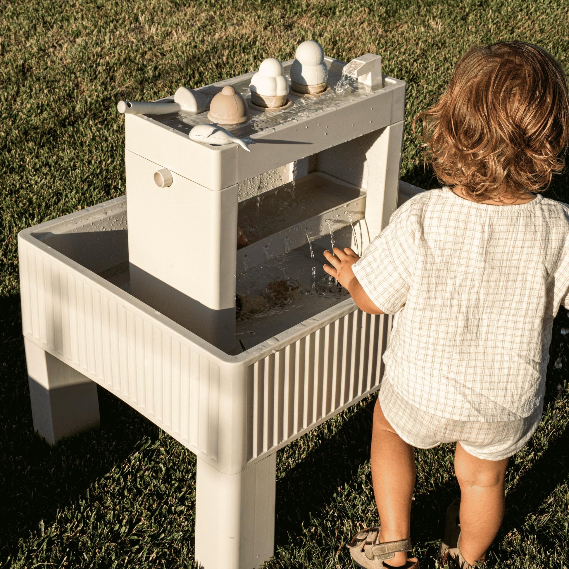 Square House Splash & Play Water Table for Toddlers with Built-in Pump - Modern Sensory Outdoor Water Play Set for Kids Ages 36+ Months and Up