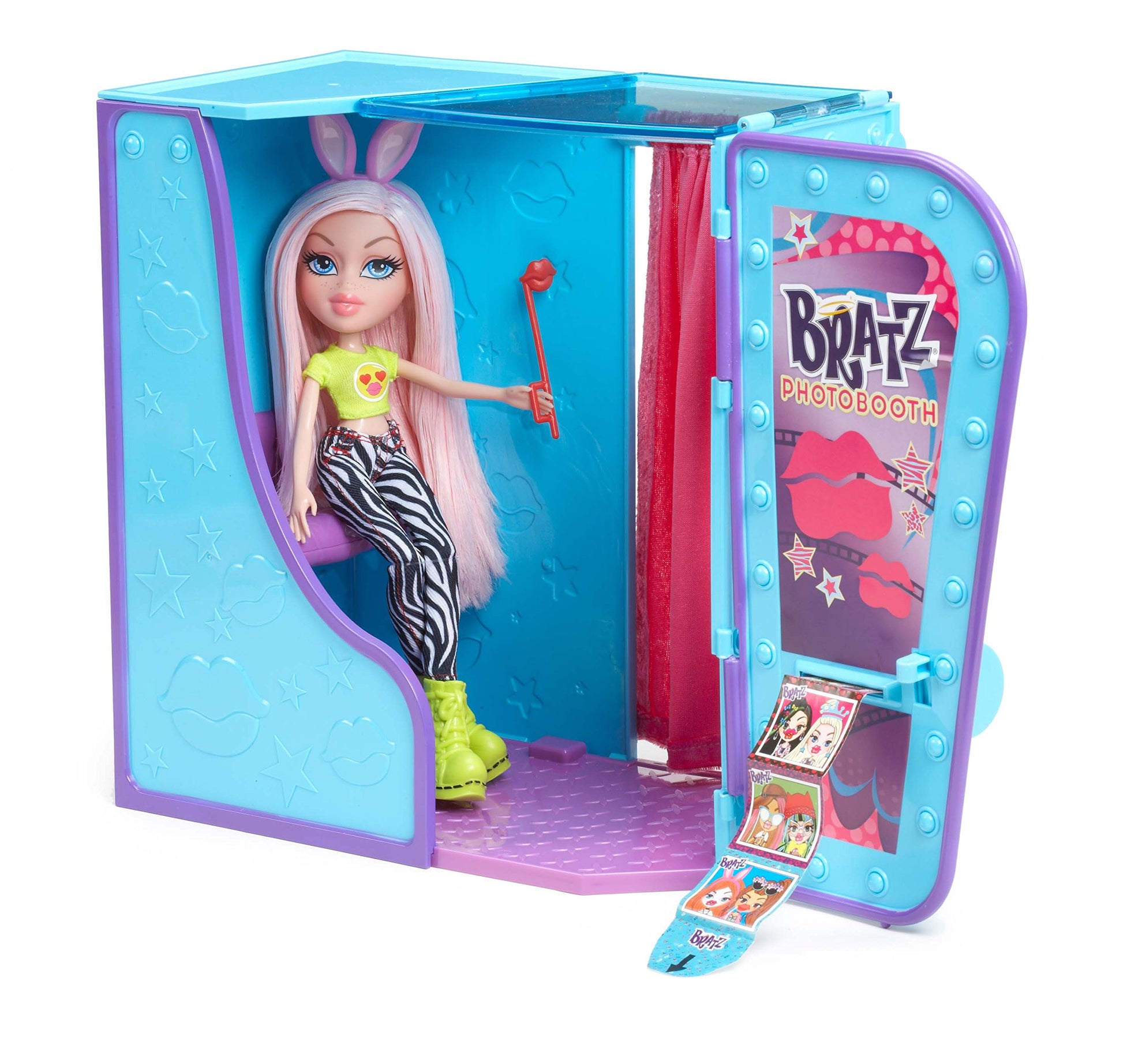 Bratz SelfieSnaps Photobooth with Doll
