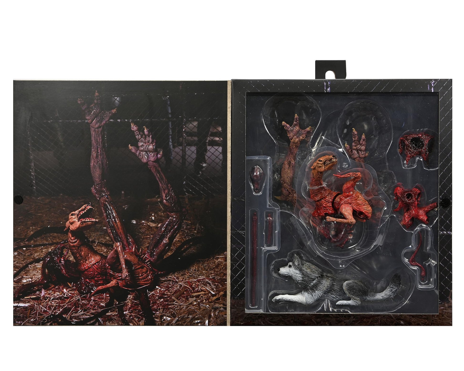 NECA - The Thing Deluxe Ultimate Dog Creature 7" Scale Action Figure