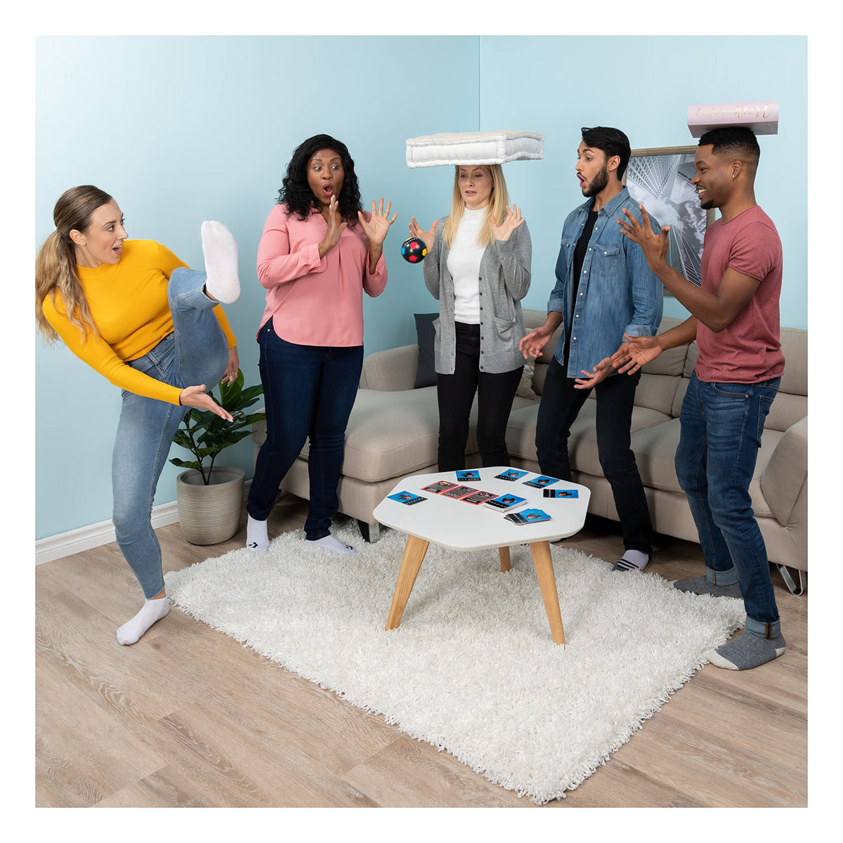 Spin Master Friends '90s Nostalgia TV Show, The One with The Ball Party Game, for Teens and Adults