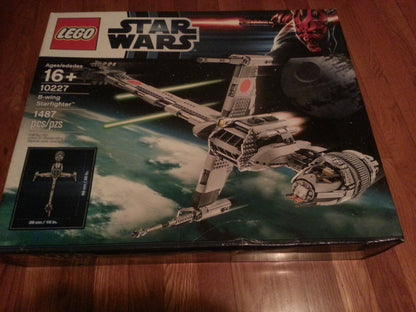 LEGO Star Wars B-Wing Starfighter (10227)
