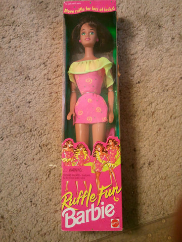 Mattel Barbie 12435 1994 Ruffle Fun Brunette Doll