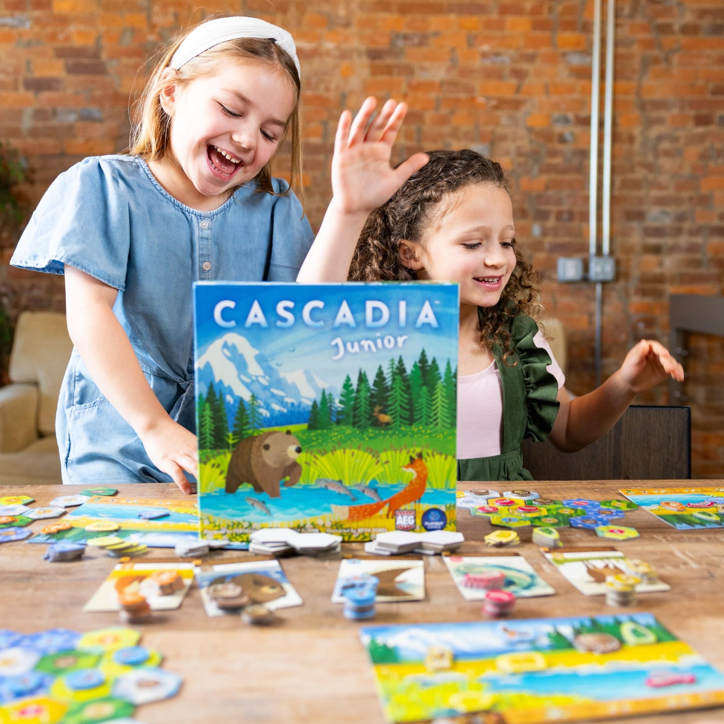 AEG & Flatout Games | Cascadia Junior - Based on The Award-Winning Board Game, Cascadia | 2-4 Players | Ages 6+ | Easy to Learn | Quick to Play |