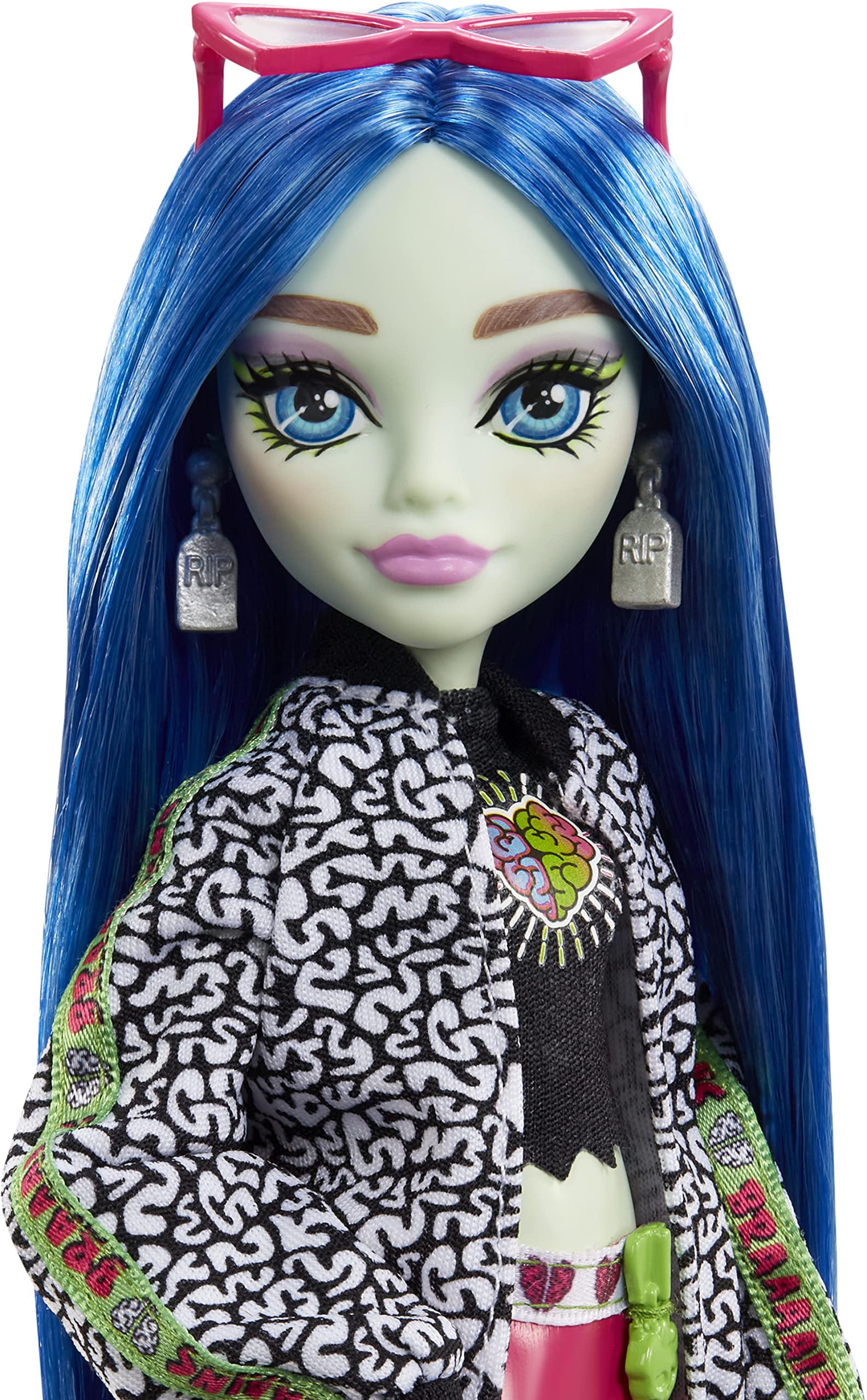 Monster High Ghoulia Yelps Posable Doll (10.3 in) with Blue Hair, Pet and Accessories