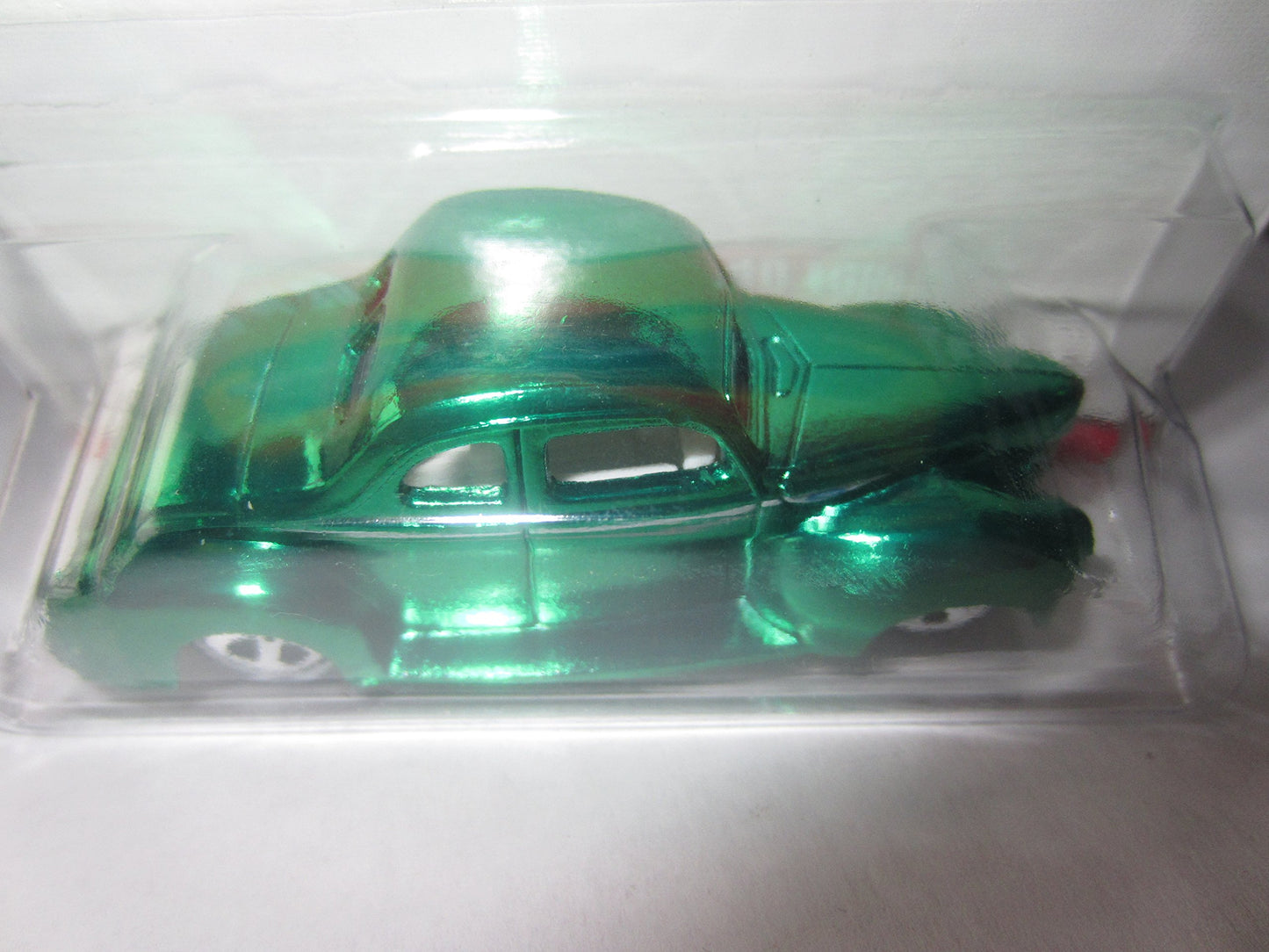 Hot Wheels Classics Series 2 # 19 of 30 Green Spectraflame '40 Ford Coupe on White Wall Tires