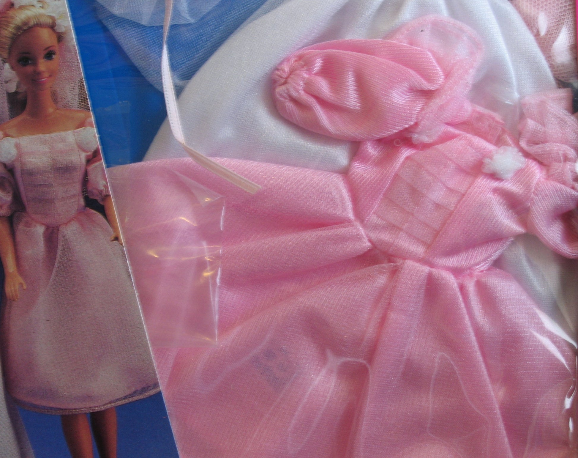 Barbie Fantasy Fashions - 2 WEDDING BRIDAL Fashion Outfits (1989)