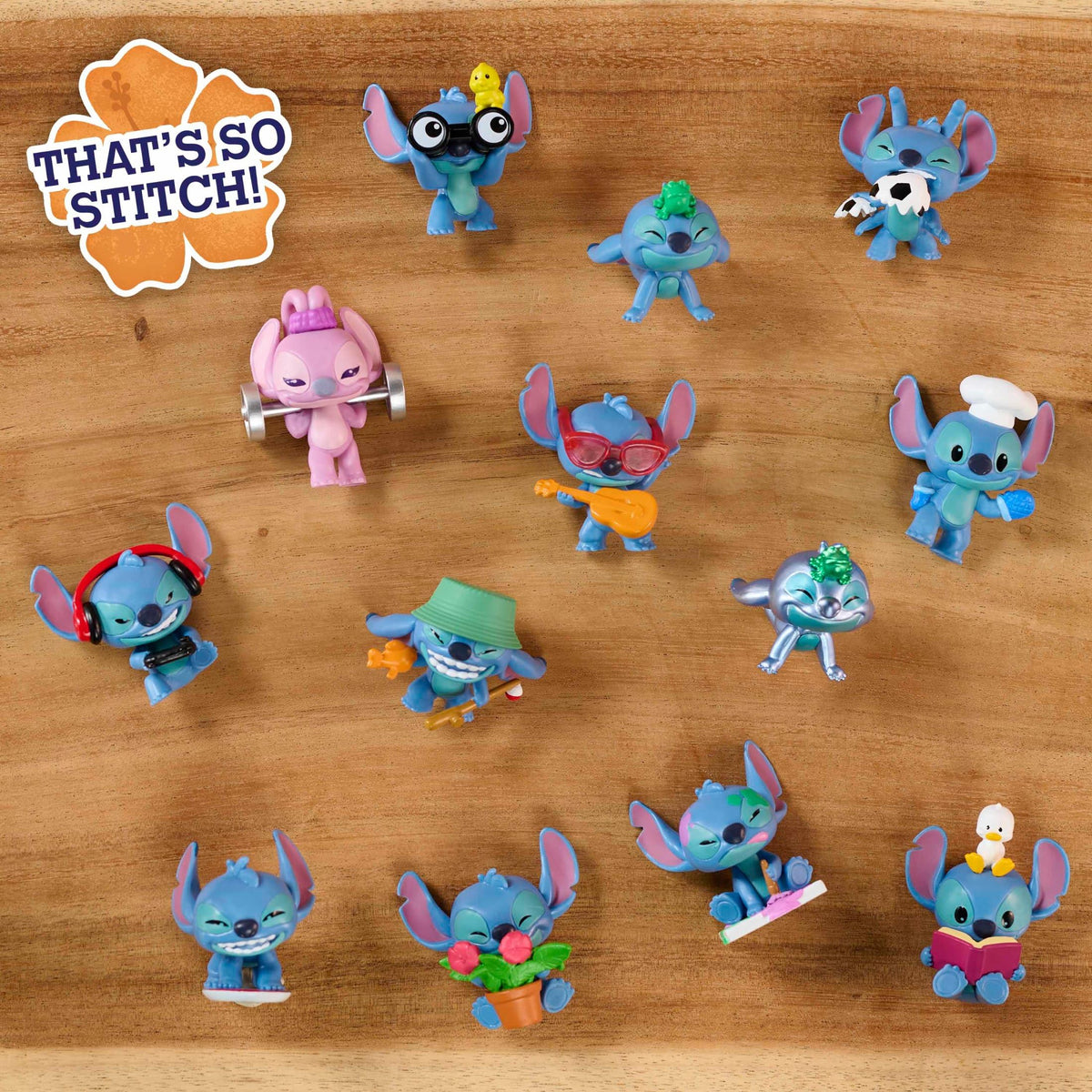 Just Play Disney Stitch That's So Stitch Collectible Figures, Surprise Figures 5 cm, 13 to Collect, Toys for Kids Ages 3+