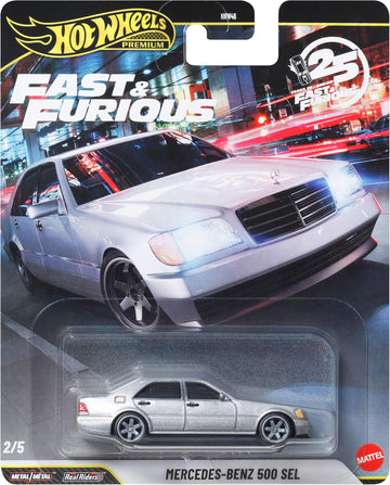 Hot Wheels Cars, Premium Fast & Furious 1:64 Scale Die-Cast Car for Collectors Inspired by Fast & Furious Movie Franchise